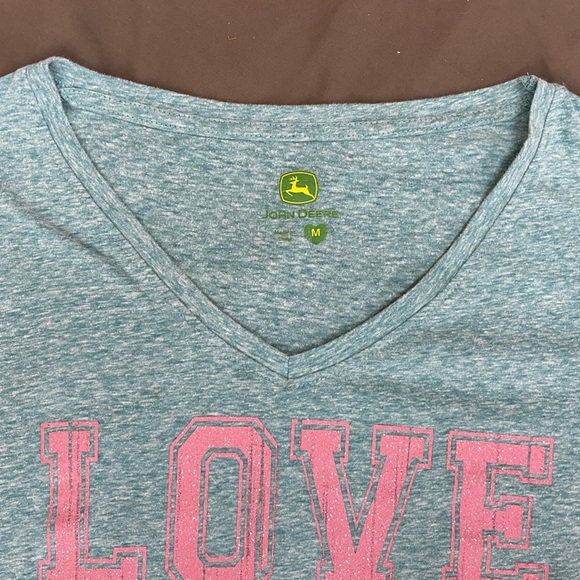 John Deere Glittery Love V-Neck Size Medium - Picture 3 of 4